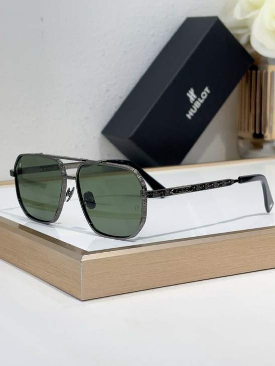 Picture of Hublot Sunglasses _SKUfw68373276fw
